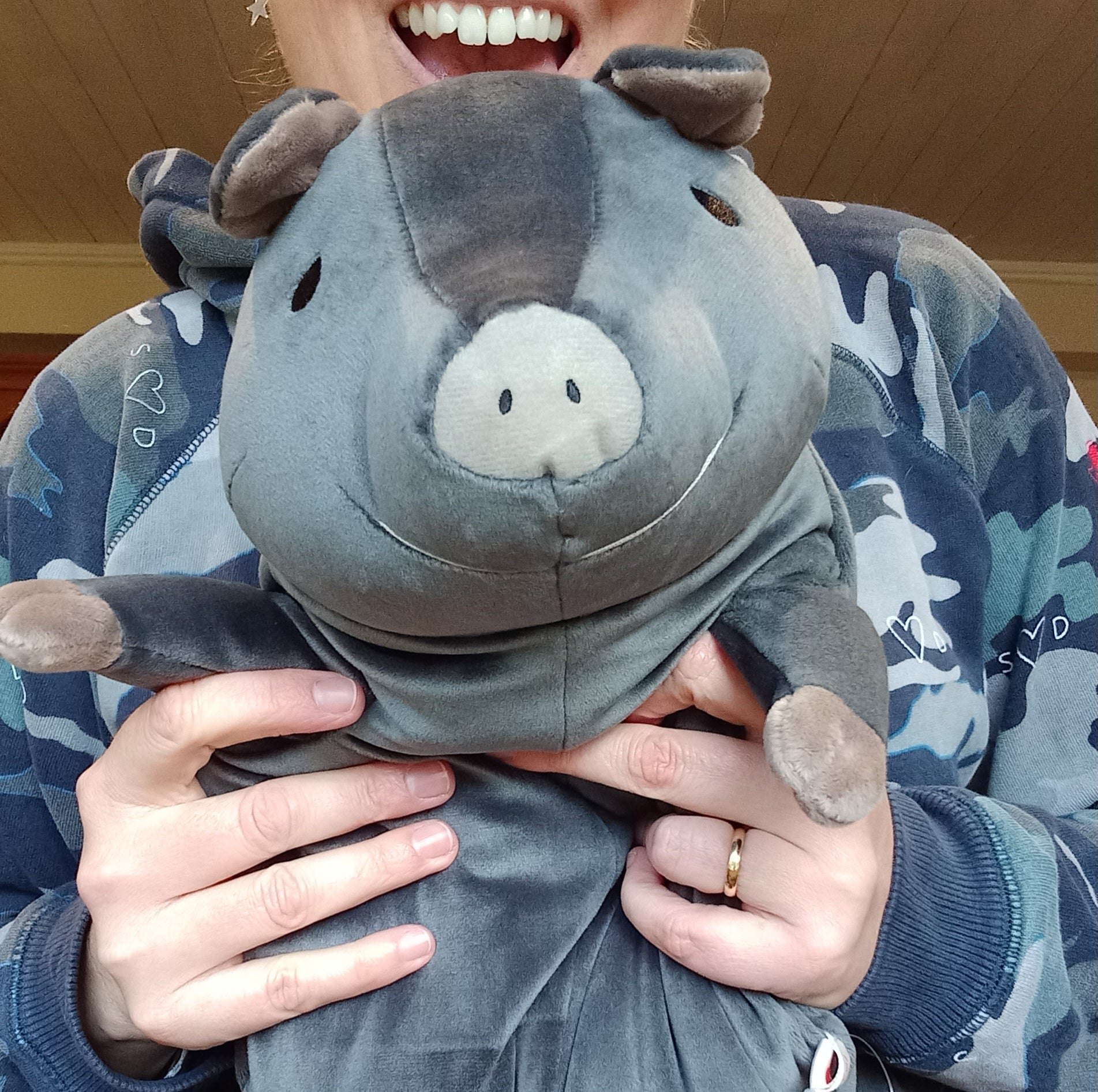 Large Black Mochi Pig (41 cm)