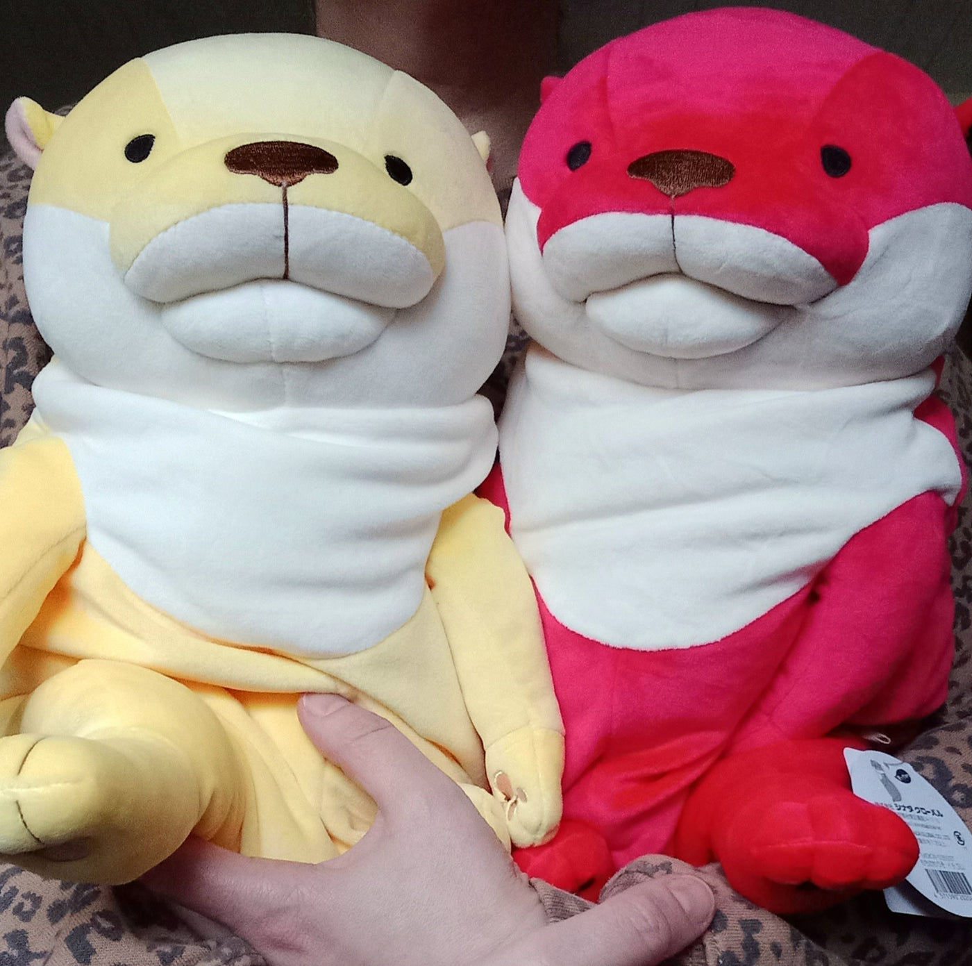 Large Yellow Mochi Otter (42 cm)