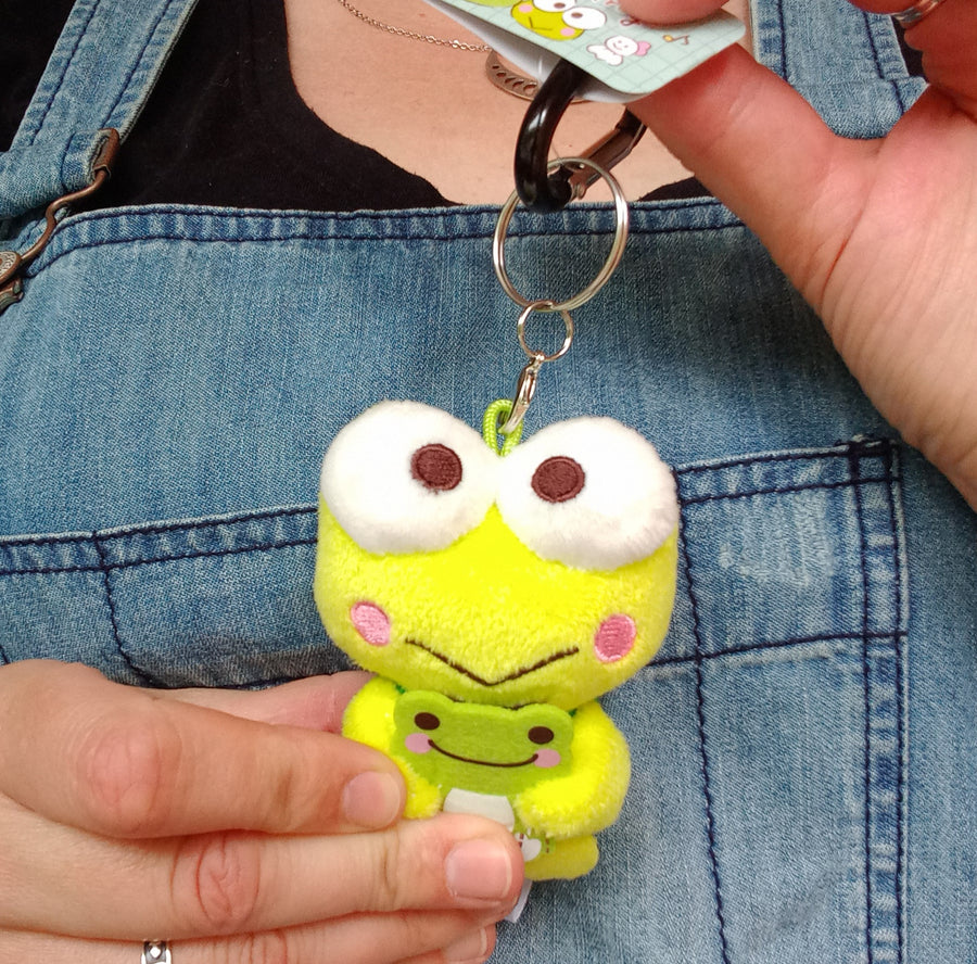 Keroppi holding Pickles Mini Plush (10cm)