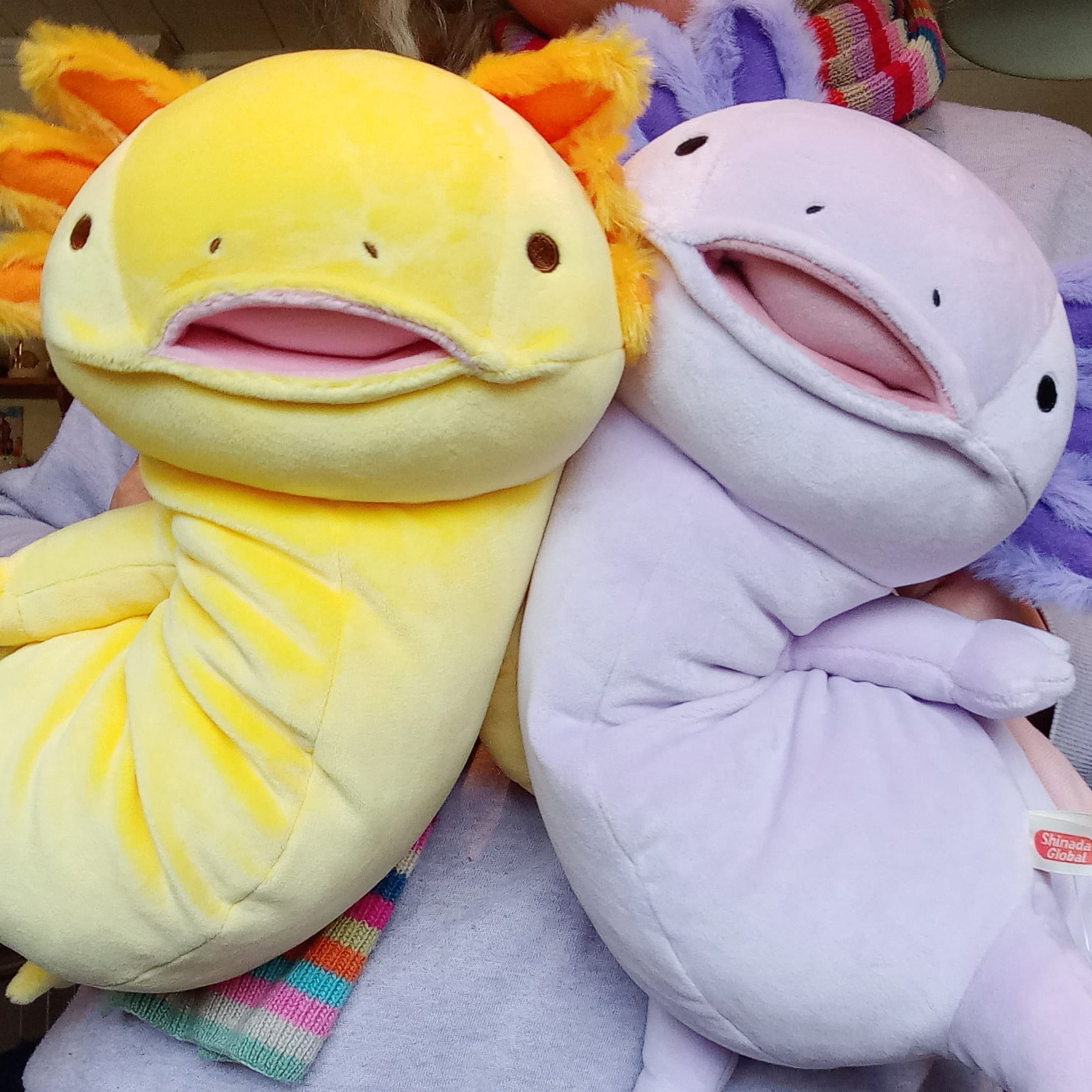 mochi Large Lavender Mochi Axolotl (38 cm) · Disco Waffle