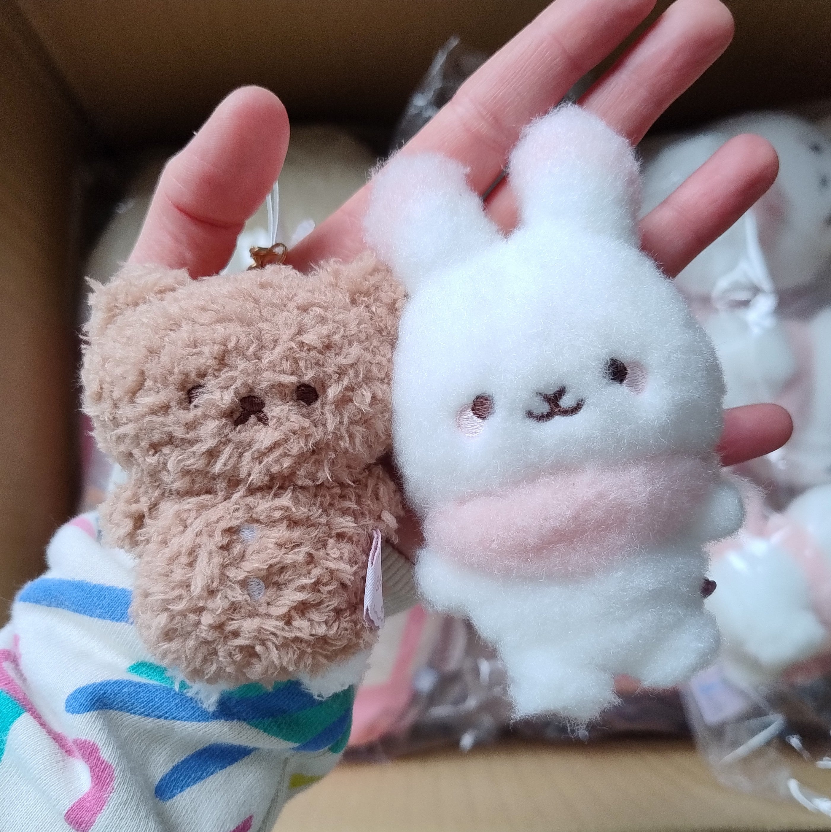 Sugarcocomuu Fluffy Bunny Keychain Plush (12cm)