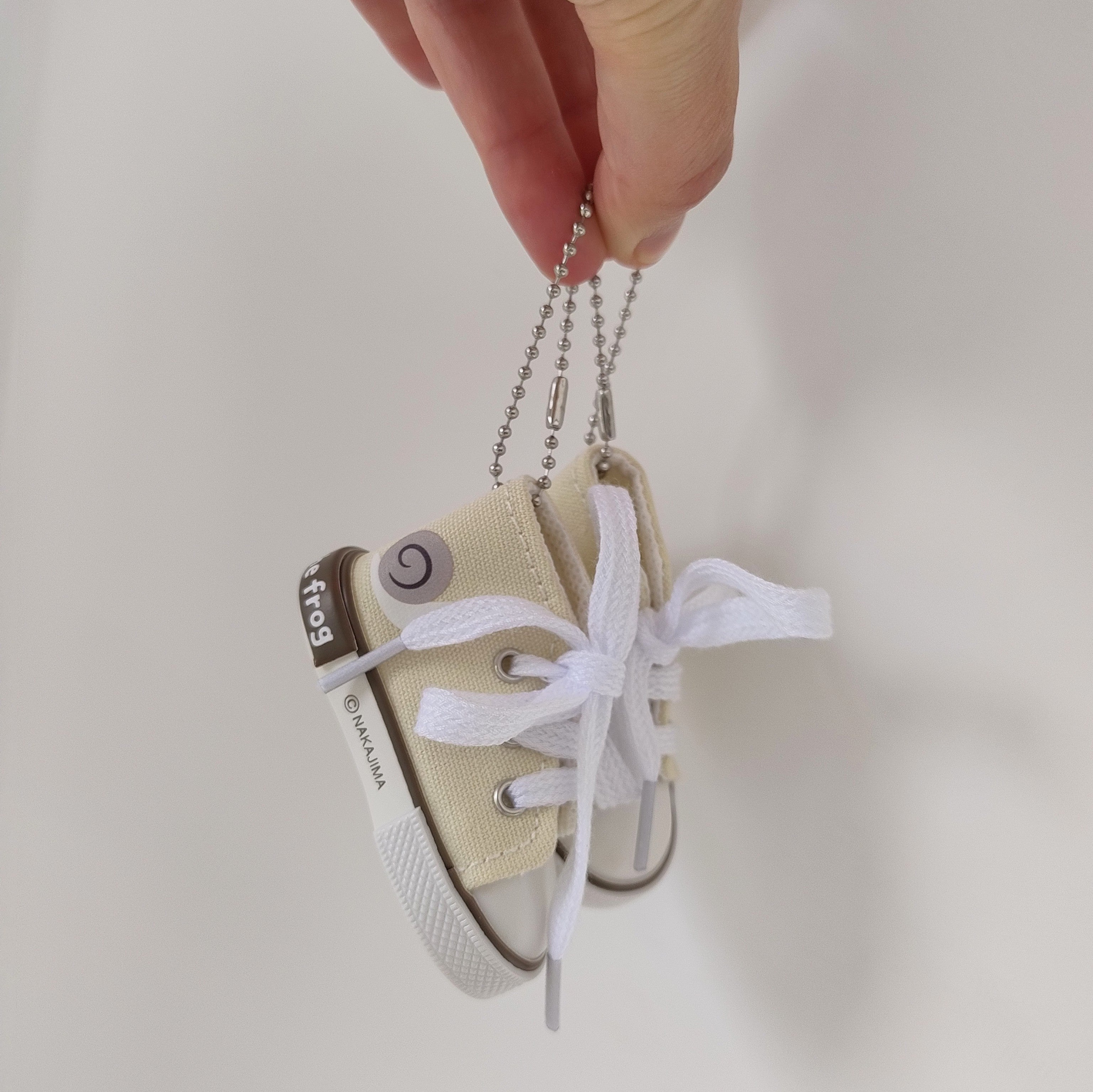 Cream Trainers for Pickles (7.5cm)