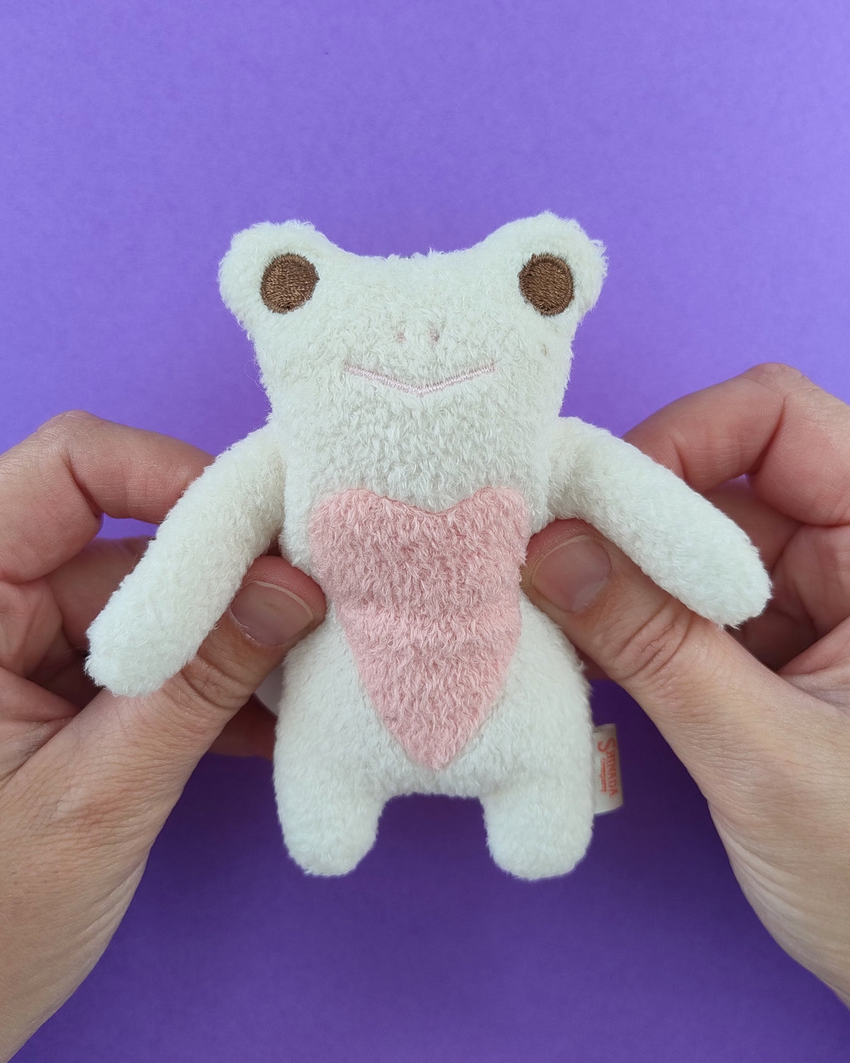 Fumofumo San Mini White Frog Keychain (12cm)