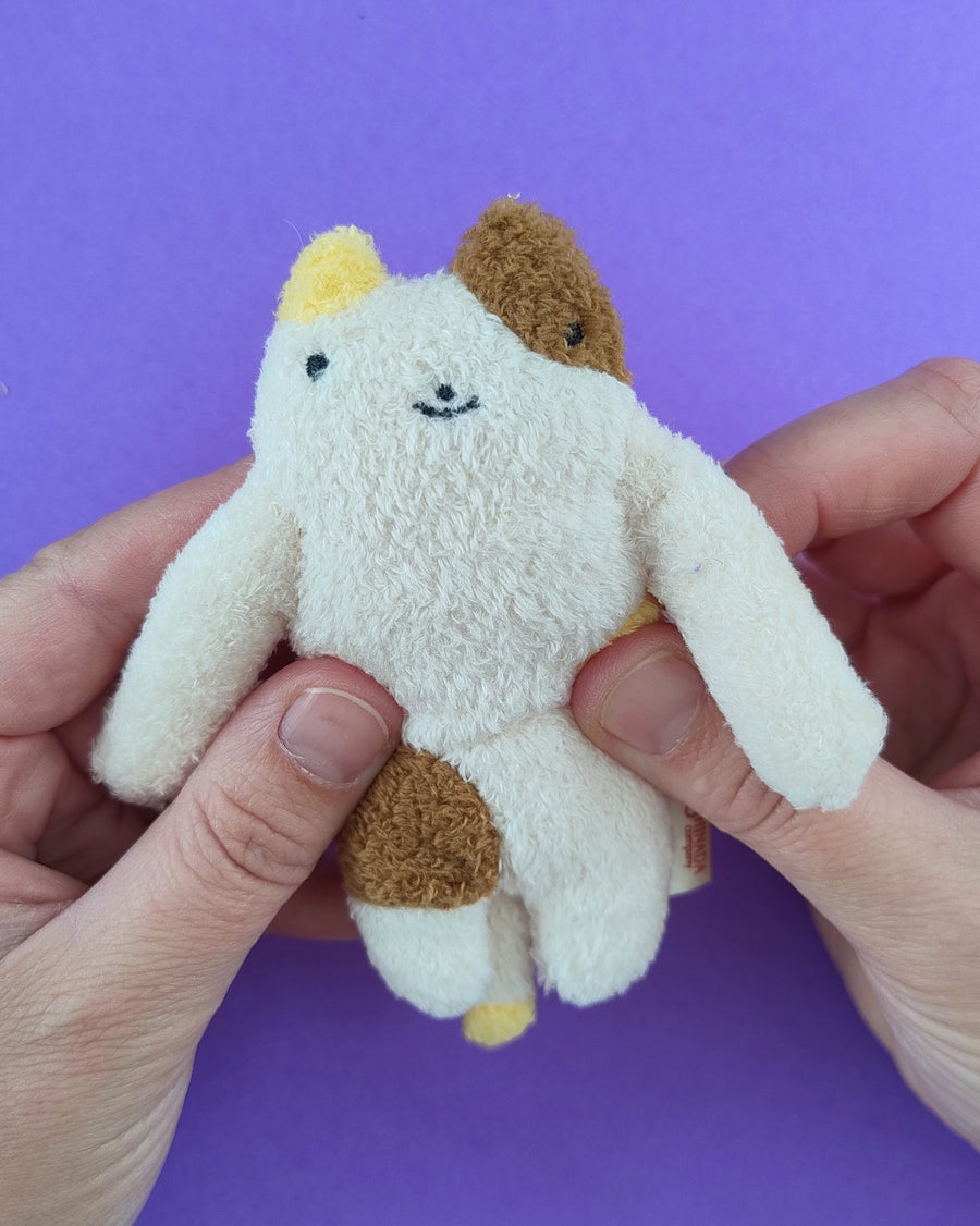 Fumofumo San Mini Calico Cat Keychain (11cm)