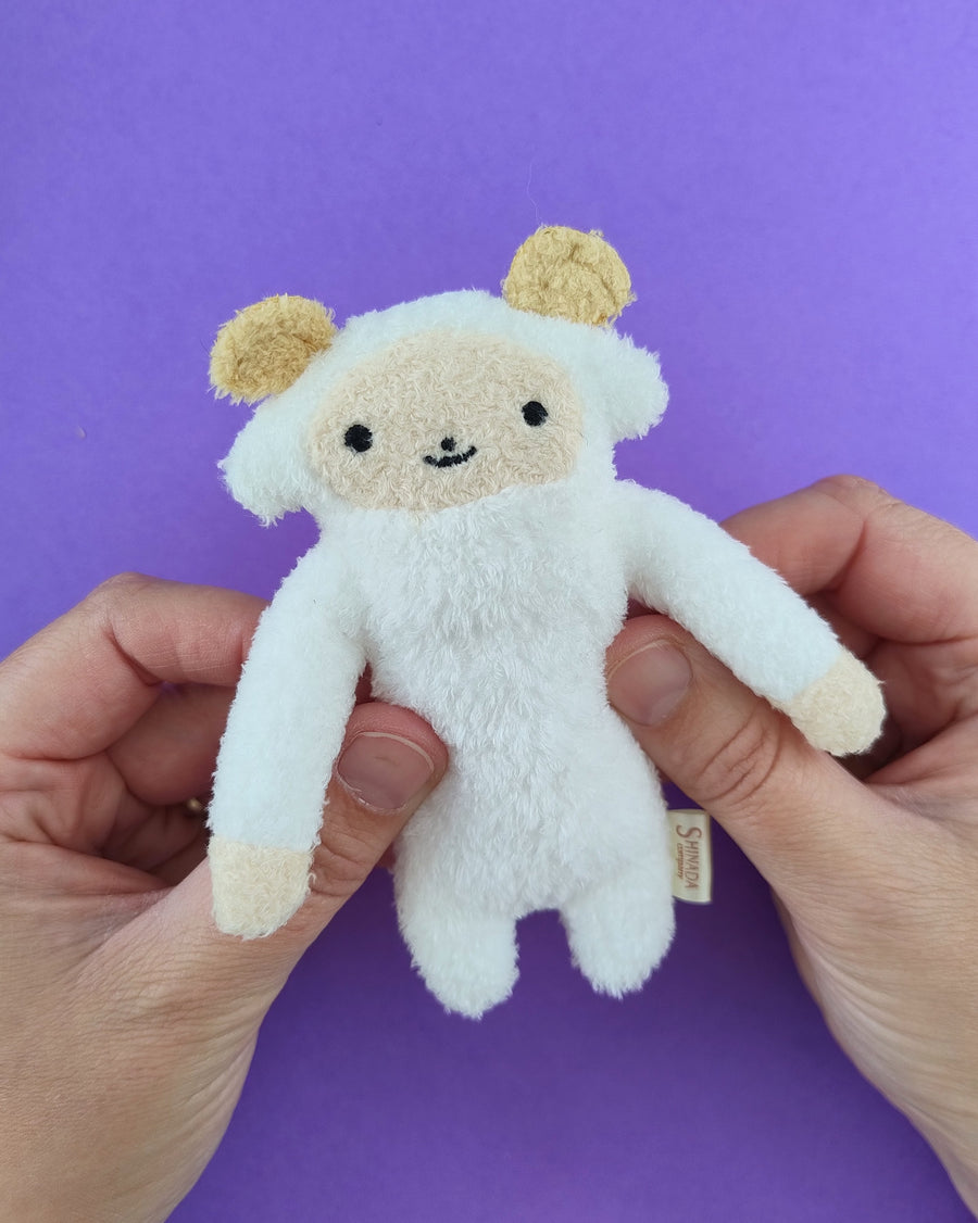 Fumofumo San Mini Sheep Keychain (12cm)