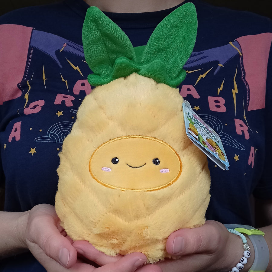 Squishable Snugglemi Snackers Pineapple (16cm)