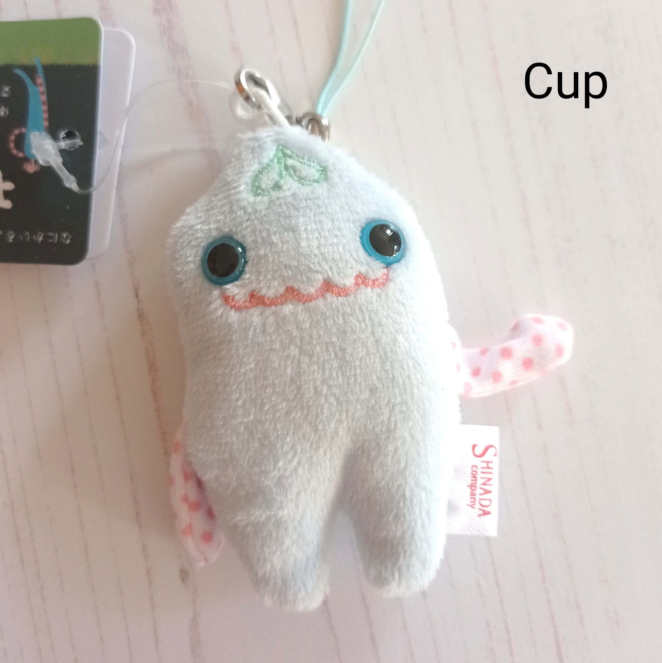Mini Mokeke Plush Charm (7cm) · Disco Waffle