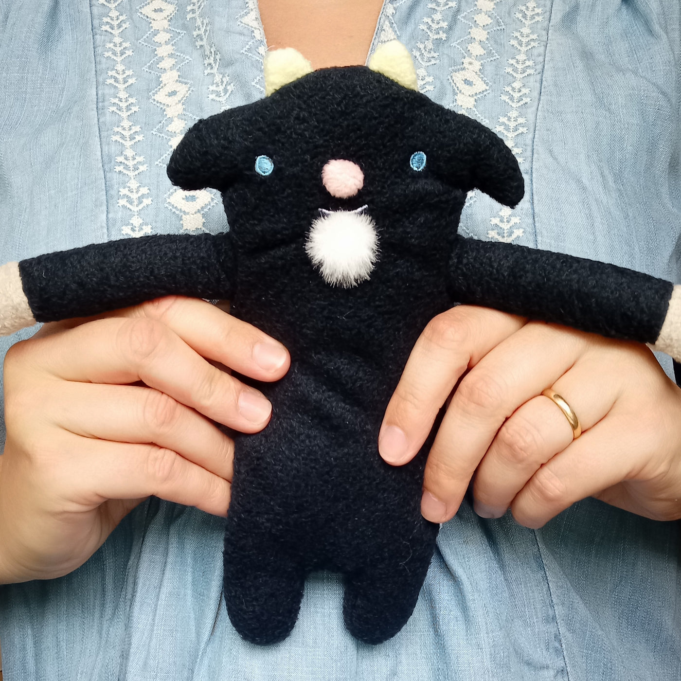 Fumofumo San Black Goat (20cm)