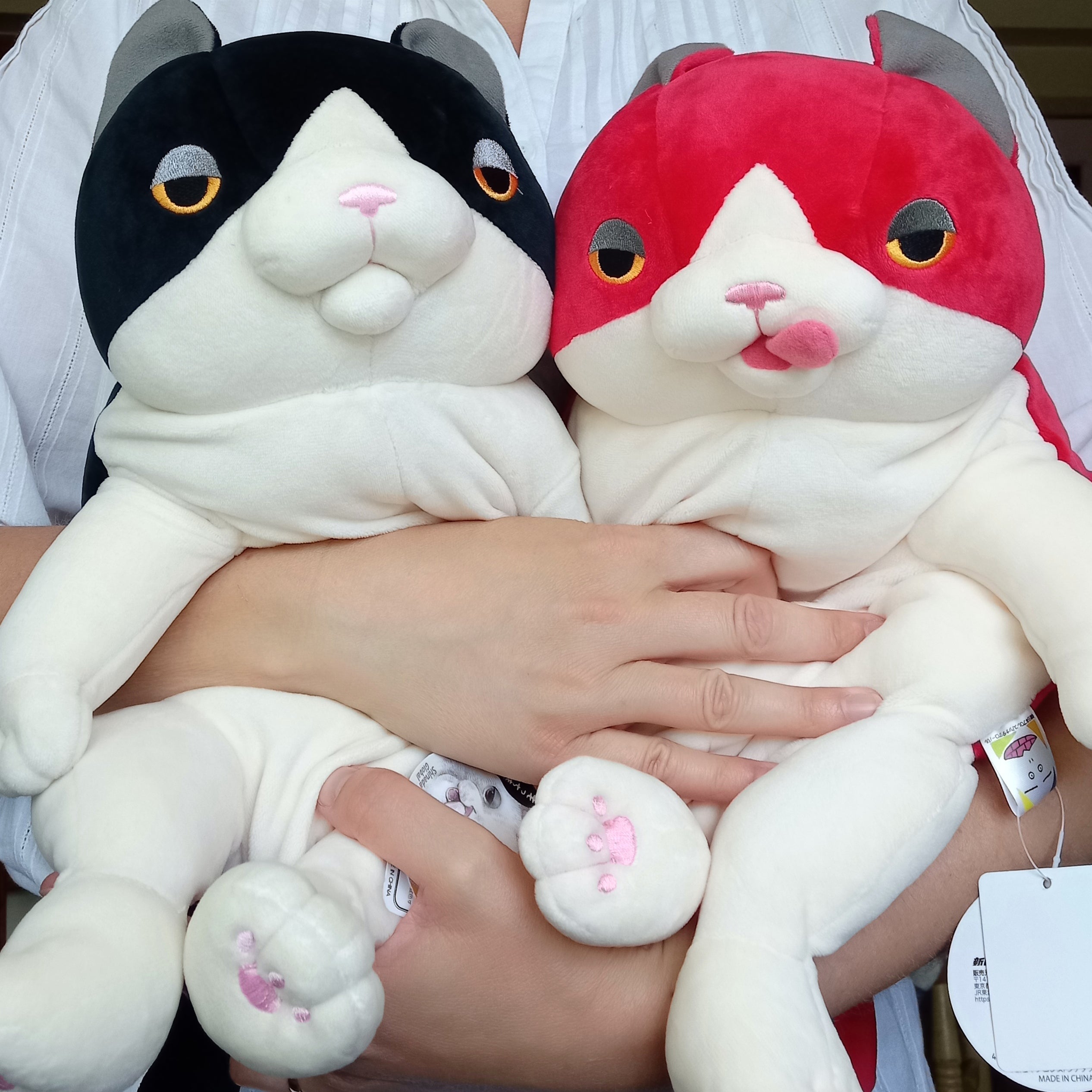 Large Red Mochi Cat (48 cm)