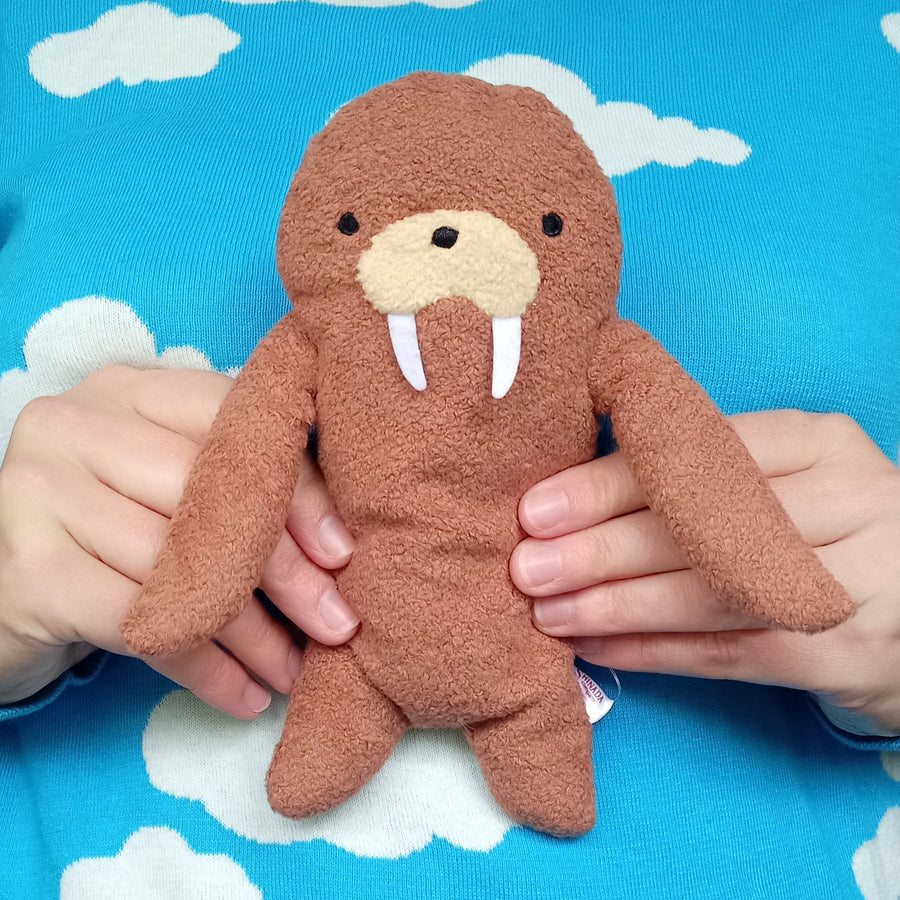 Fumofumo San Walrus (20cm)