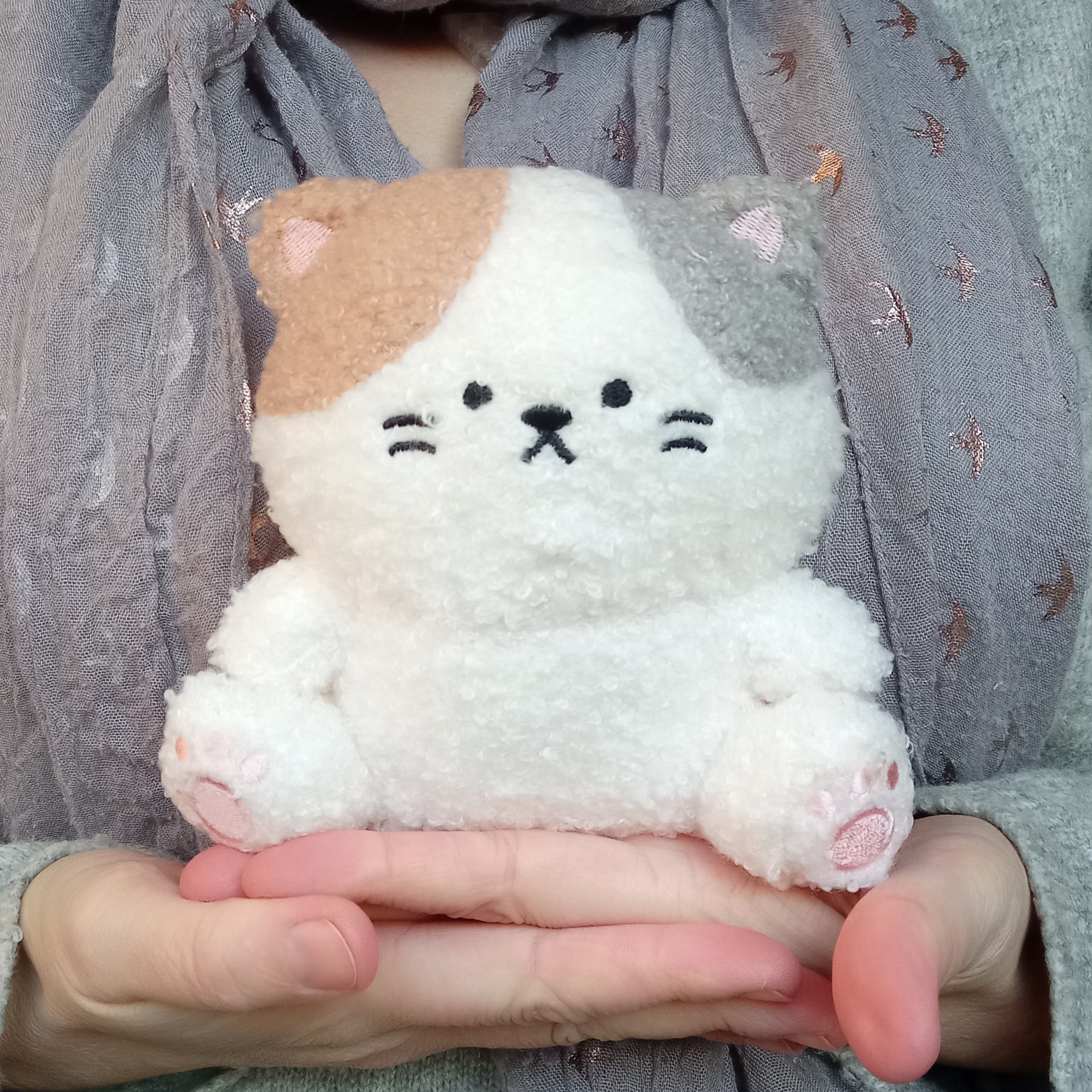 Calico Cat Fuwatto Time Plush (13 cm)