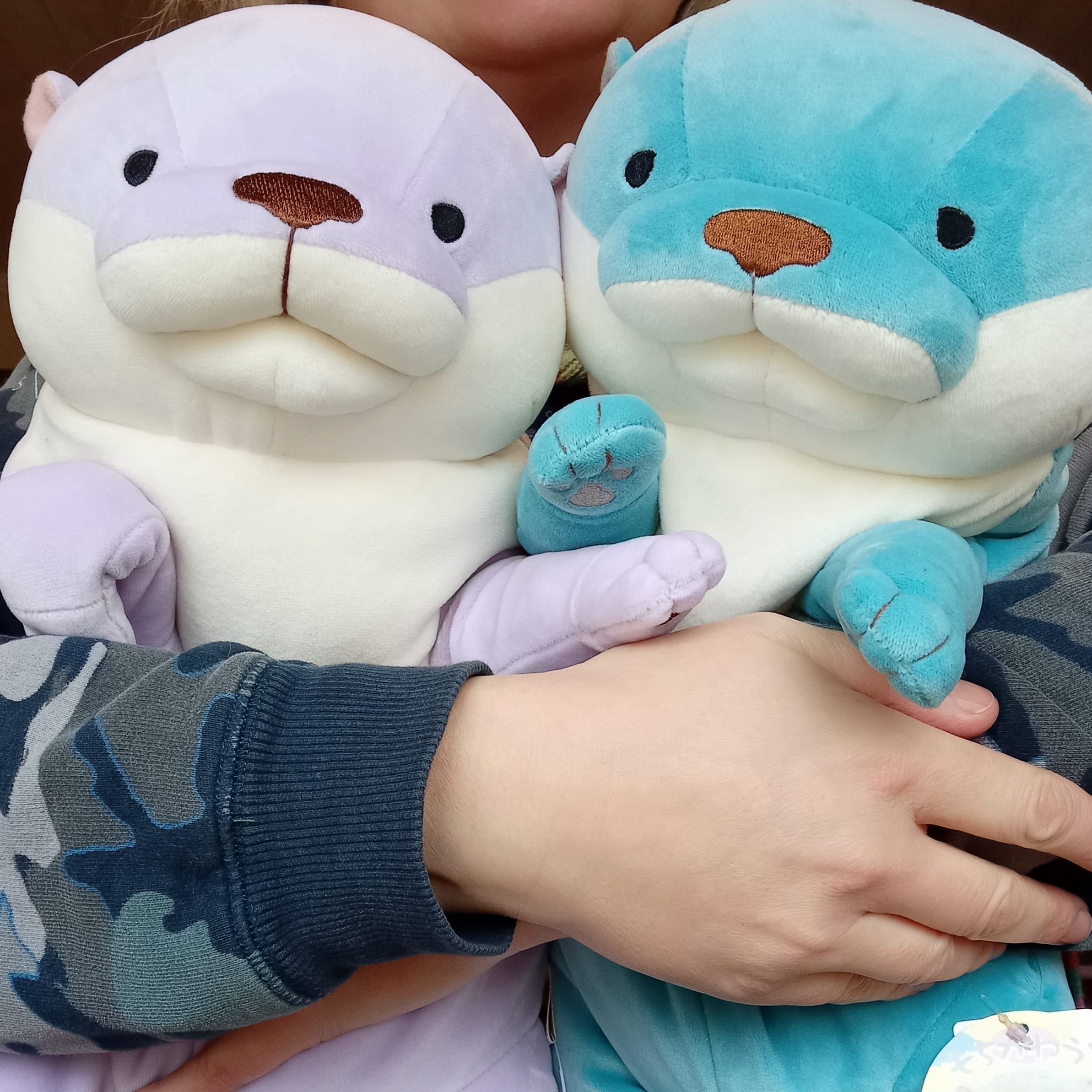 Large Blue Mochi Otter (42 cm)